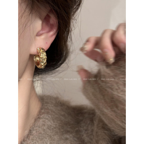 不規則金色耳環2026新款爆款高級感耳釘女小衆設計感耳圈獨特耳飾