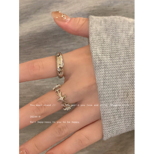 Peddle 銀色十字架戒指女小衆設計ins冷淡風食指戒男個性情侶對戒