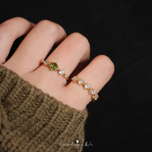 「萊茵月光」法式簡約高級感設計百搭包金小巧橄欖綠珍珠開口戒指