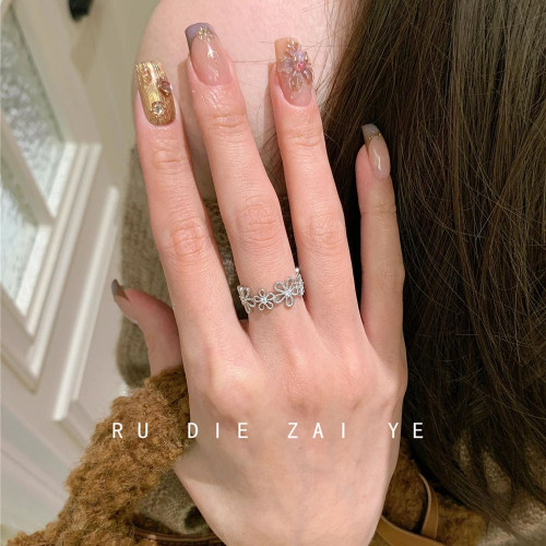 如蝶在野 甜美銀色蕾絲花環戒指女輕奢精緻春夏小衆設計開口戒指 如蝶在野 甜美銀色蕾絲花環戒指女輕奢精緻春夏小衆設計開口戒指