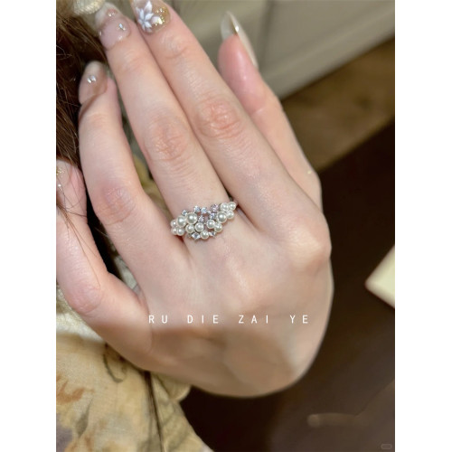 如蝶在野 棉花糖雲朵~奶呼呼珍珠粉白鋯石戒指輕奢高級感開口戒指 如蝶在野 棉花糖雲朵~奶呼呼珍珠粉白鋯石戒指輕奢高級感開口戒指