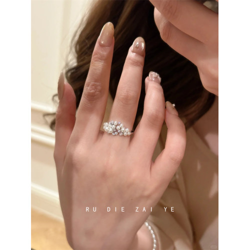 如蝶在野 棉花糖雲朵~奶呼呼珍珠粉白鋯石戒指輕奢高級感開口戒指 如蝶在野 棉花糖雲朵~奶呼呼珍珠粉白鋯石戒指輕奢高級感開口戒指