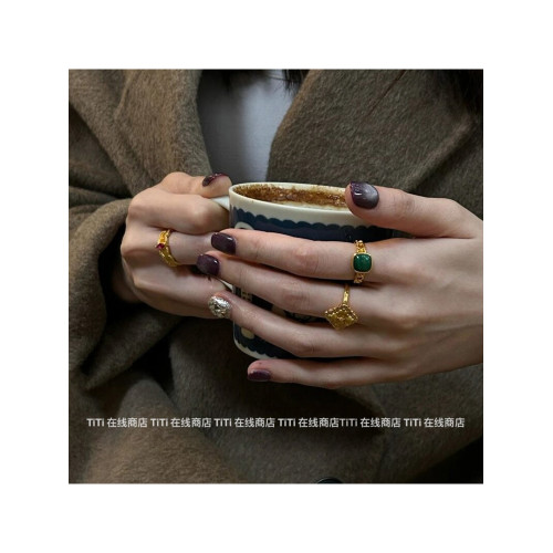 老錢風戒指套裝!Vintage拉絲金色戒指中古高級感輕奢曡戴指環女 老錢風戒指套裝!Vintage拉絲金色戒指中古高級感輕奢曡戴指環女