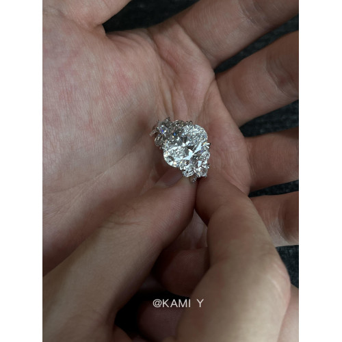 「閃耀星芒」中古爆閃鴿子蛋戒指法式復古輕奢鋯石曡戴百搭食指戒