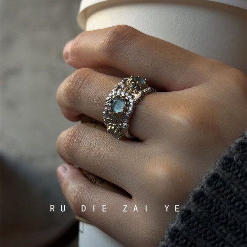 如蝶在野 月光雛菊~vintage中古雛菊戒指復古風輕奢高級感開口戒 如蝶在野 月光雛菊~vintage中古雛菊戒指復古風輕奢高級感開口戒