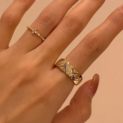 【NEKONEKO】菱格高級戒指情侶復古18香風食指玫瑰輕奢指環原創