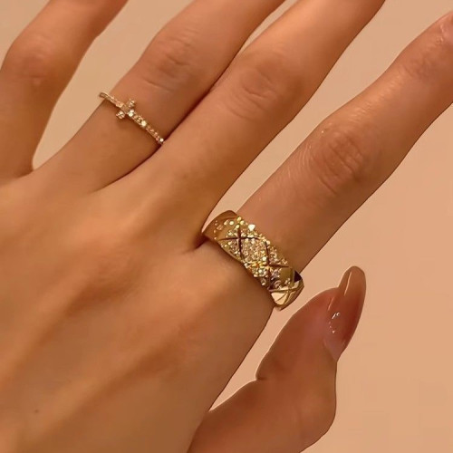 【NEKONEKO】菱格高級戒指情侶復古18香風食指玫瑰輕奢指環原創 【NEKONEKO】菱格高級戒指情侶復古18香風食指玫瑰輕奢指環原創