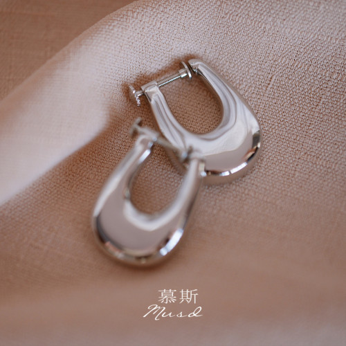 【小胖丁】慕斯無痛耳夾丨銀色高級感極簡金屬金色螺旋無耳洞耳飾