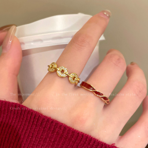 金色小馬銅錢開口戒指女復古高級感精緻食指戒本命年小衆設計指環