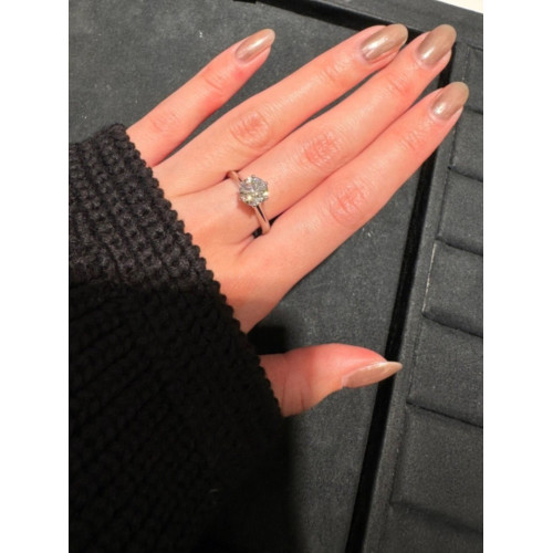 爆款女士戒指仿真1克拉六爪女款鑽戒活口閉口簡約情人節生日禮物 爆款女士戒指仿真1克拉六爪女款鑽戒活口閉口簡約情人節生日禮物