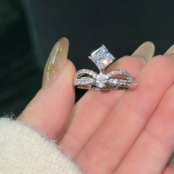 旭平【繁花煇映·加冕】方糖皇冠戒指個性高級感氣質輕奢公主指環