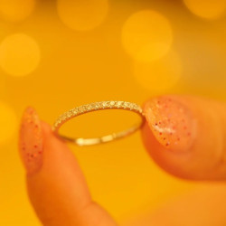 高保色時尚個性小鑽戒極細半排鑽鋯石戒指女曡戴ins潮小衆可洗手