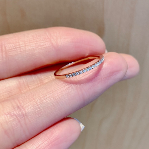 高保色時尚個性小鑽戒極細半排鑽鋯石戒指女曡戴ins潮小衆可洗手