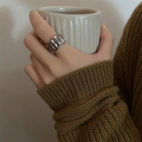 韓版鏤空方形戒指女小衆設計復古時尚氣質不規則開口指環食指戒 韓版鏤空方形戒指女小衆設計復古時尚氣質不規則開口指環食指戒