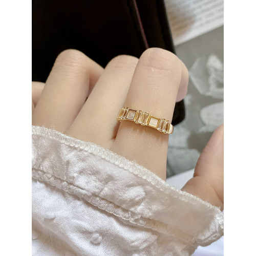 因缺斯汀小衆設計貝殼拼接簡約開口戒指日常通勤百搭指環輕奢