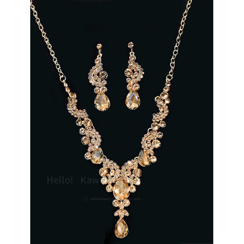 輕奢貴氣感香檳色鑲鑽項鍊耳環套裝2025新款女新娘禮服鎖骨鍊配飾