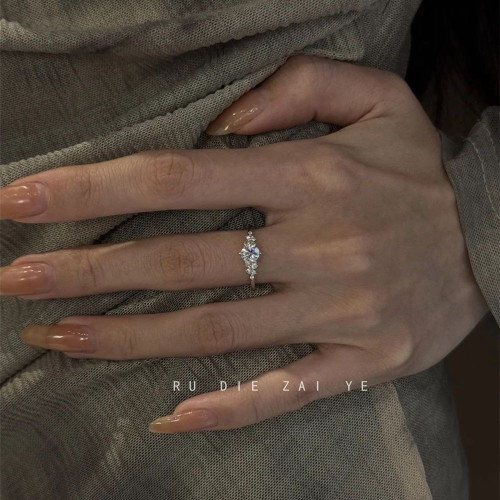 如蝶在野 情書~清冷感經典閃鑽鋯石戒指溫柔氣質輕奢高級感開口戒