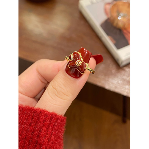 紅色生肖小馬開口新年戒指女馬年本命年指環小衆設計百搭食指戒 紅色生肖小馬開口新年戒指女馬年本命年指環小衆設計百搭食指戒