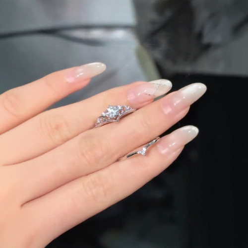 柔柔時尚皇冠套戒氣質易搭戒指指環曡戴輕奢食指戒 柔柔時尚皇冠套戒氣質易搭戒指指環曡戴輕奢食指戒