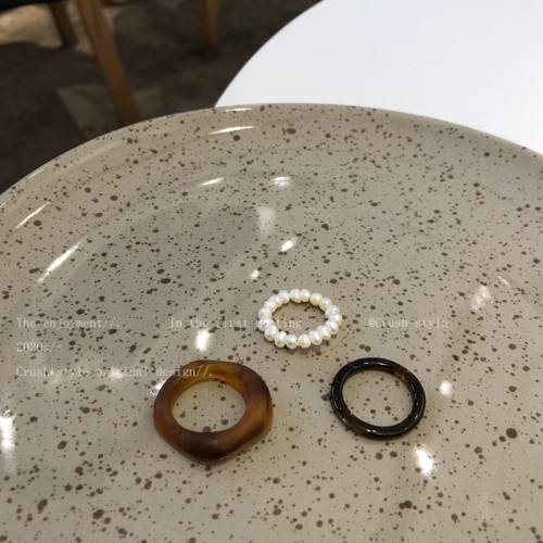 琥珀珍珠樹脂食指戒指女小衆設計輕奢高級感尾戒復古曡戴裝飾指環
