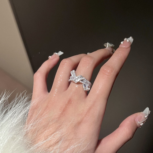 【喬老板Joy】排鑽紐結戒指銀色閃鑽簡約設計感開口酷女百搭質感