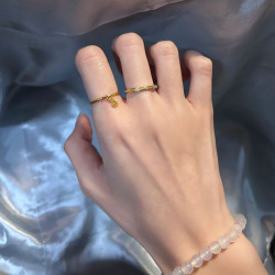 精緻大小姐專屬！洗澡洗手不掉色古法磨砂金河細膩戒指中指食指戒