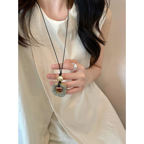 駱駝骨吊墜項鍊女輕奢氣質高級感長款秋冬毛衣鏈2025新款裝飾配飾