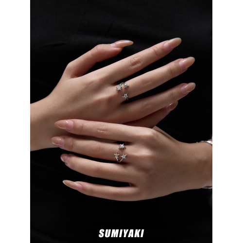 SUMIYAKI 星星腦袋閉眼入的戒指 星錮系列星體戒指