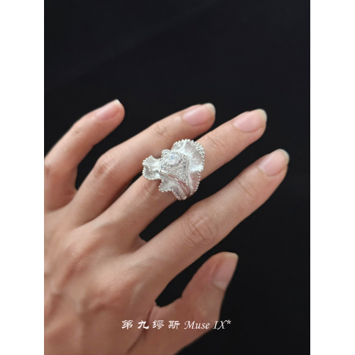 【第九繆斯】重工拉絲綢緞裙邊碎鑽戒指女小衆設計輕奢高級感指環