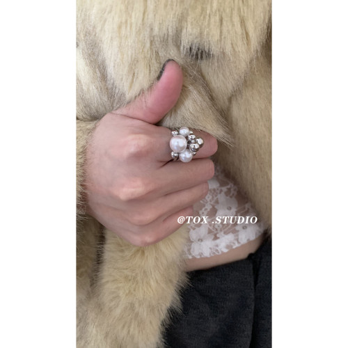 TOX ACC 新款韓系高質感珍珠不掉色氣質百搭食指戒宮廷風圓球戒指 TOX ACC 新款韓系高質感珍珠不掉色氣質百搭食指戒宮廷風圓球戒指