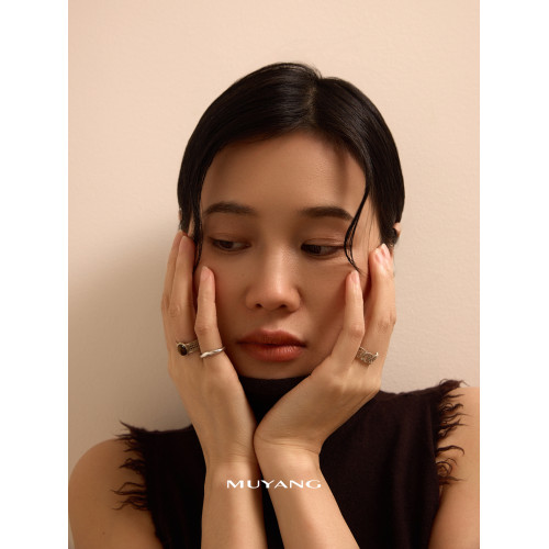 慕陽MUYANG戒指女款2025新款高級感小衆精緻吟縷食指戒秋冬配飾