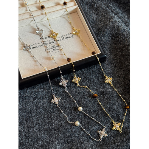 法式鳶尾花珍珠項鍊女款輕奢氣質毛衣鏈小衆精緻設計高級感配飾品