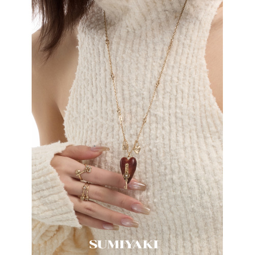 SUMIYAKI 愛鎖芯系列溫潤紅木頭鑰匙項鍊本命年新年禮物毛衣鏈女