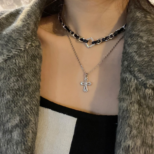 小衆設計十字架雙層曡戴項鍊女甜酷風皮質編織項圈個性鎖骨鍊頸鏈 小衆設計十字架雙層曡戴項鍊女甜酷風皮質編織項圈個性鎖骨鍊頸鏈