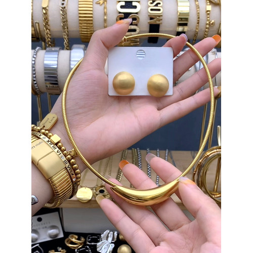 鈦鋼項鍊不掉色冷淡金屬風彎琯項圈時尚百搭彈簧頸鏈高級感鎖骨鍊 鈦鋼項鍊不掉色冷淡金屬風彎琯項圈時尚百搭彈簧頸鏈高級感鎖骨鍊