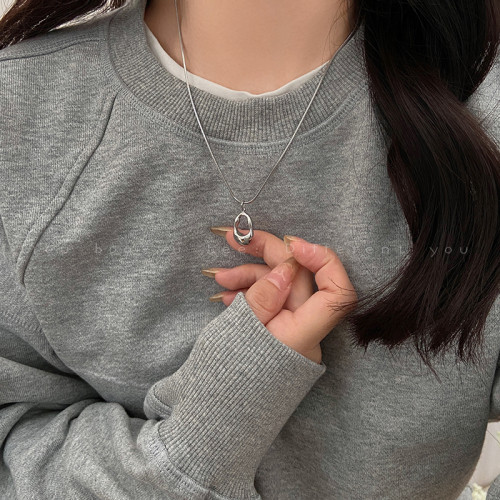 銀色水滴吊墜項鍊女秋冬長款輕奢鈦鋼不掉色裝飾毛衣鏈高級感配飾