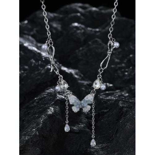 碎冰藍鋯石蝴蝶流蘇吊墜項鍊配飾女輕奢小衆夏天高級感甜酷鎖骨鍊