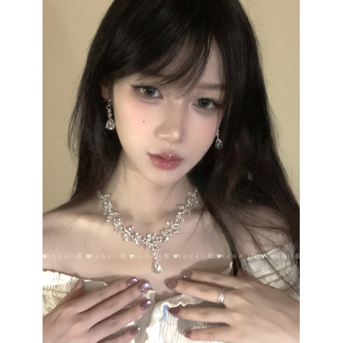 矜貴千金感水滴鋯石項鍊耳環套裝法式輕奢高級感名媛宴會禮服配飾