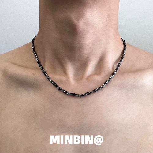 復古黑銀色莫比烏斯項鍊男鈦鋼不掉色高級頸鏈小衆設計鎖骨鍊潮流