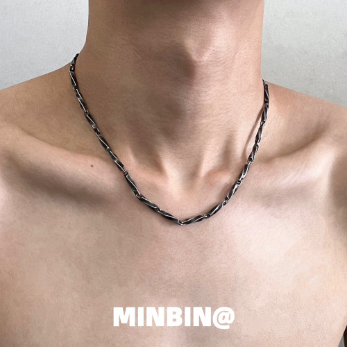 復古黑銀色莫比烏斯項鍊男鈦鋼不掉色高級頸鏈小衆設計鎖骨鍊潮流