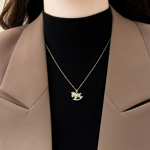 金色小馬吊墜項鍊女款毛衣鏈大氣高檔高級感馬年馬上有錢沙金配飾