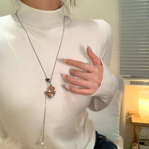 閃鋯咖色木馬吊墜可抽拉項鍊女小衆設計長款頸鏈高級感毛衣鏈配飾