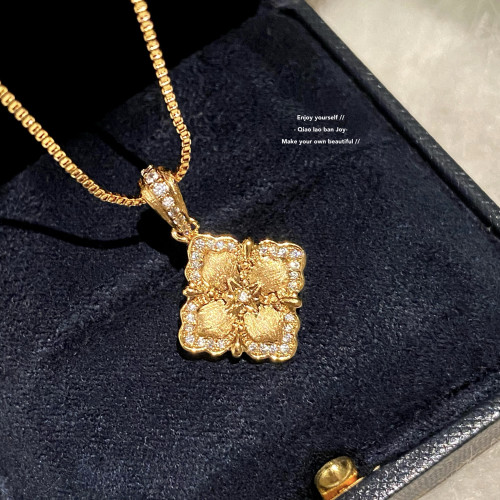 【喬老板Joy】四葉草項鍊拉絲金色雙面閃鑽鎖骨鍊復古宮廷布契潮