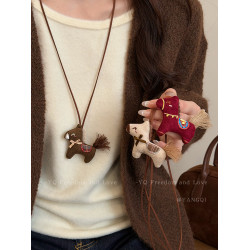 馬年討喜~新年紅色可愛毛絨布藝小馬項鍊女本命年長款毛衣鏈配飾