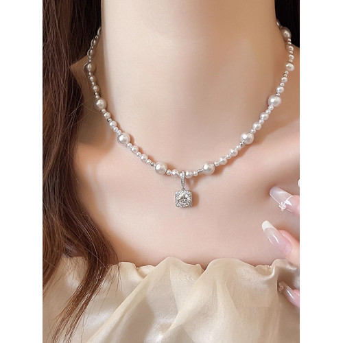 曼塔玫瑰小方糖珍珠項鍊毛衣鏈女2026新款高級感輕奢小衆頸鏈配飾