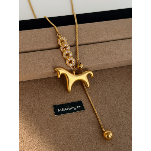 【馬年新品】馬上有錢小馬毛衣鏈長款輕奢貴氣金色馬年老錢風項鍊