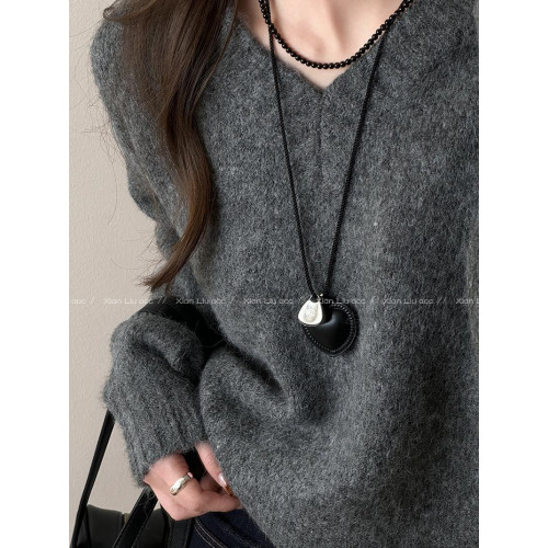 皮質愛心項鍊長款掛脖配飾女毛衣鏈輕奢小衆高級感衛衣鏈2025新款
