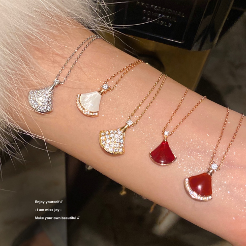 【喬老板Joy】貝母扇子裙子項鍊滿鑽銀色鎖骨閃鑽質感輕奢簡約潮 【喬老板Joy】貝母扇子裙子項鍊滿鑽銀色鎖骨閃鑽質感輕奢簡約潮