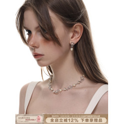 SUMIYAKI塗鴉線條感小花珍珠鏤空重工項鍊女新款輕奢高級感鎖骨鍊