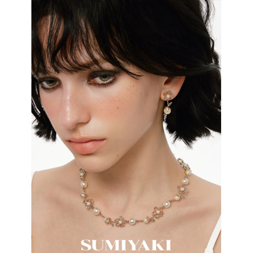 SUMIYAKI塗鴉線條感小花珍珠鏤空重工項鍊女新款輕奢高級感鎖骨鍊